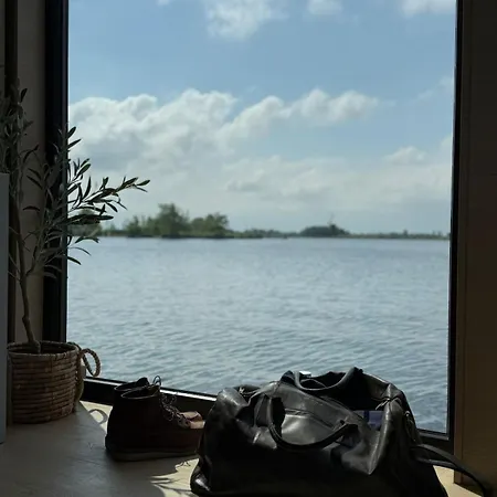 Modern Tiny Houseboat To Visit Amsterdam Botel Monnickendam
