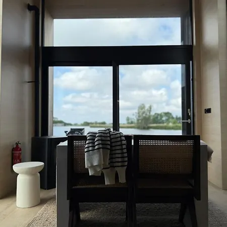 Modern Tiny Houseboat To Visit Amsterdam Monnickendam